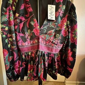 AVARA Women's Floral Blouse - Black and Pink